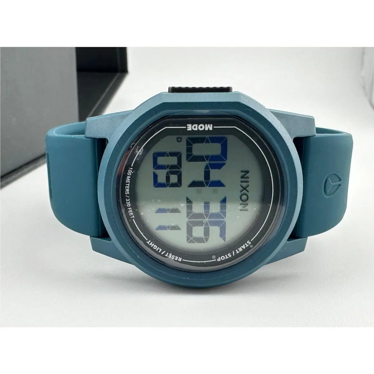Men`s Disk Oceanic/positive Digital Quartz 39mm Watch A1370-5192-00 by Nixon