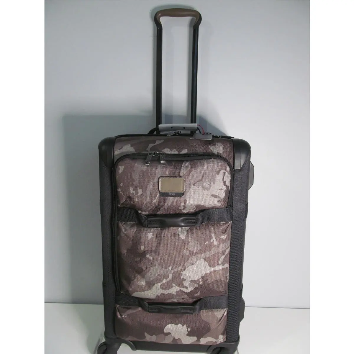 Fremont Extended Trip 26 -camo Check In Packing Case Black Leather Tag-nwt by Tumi
