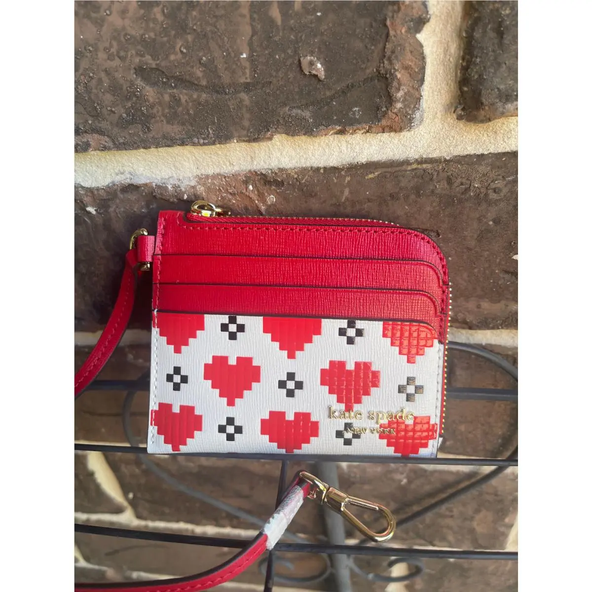 Kate Spade Devin Pixel Heart Coin Card Case Wristlet Wallet Red Multi