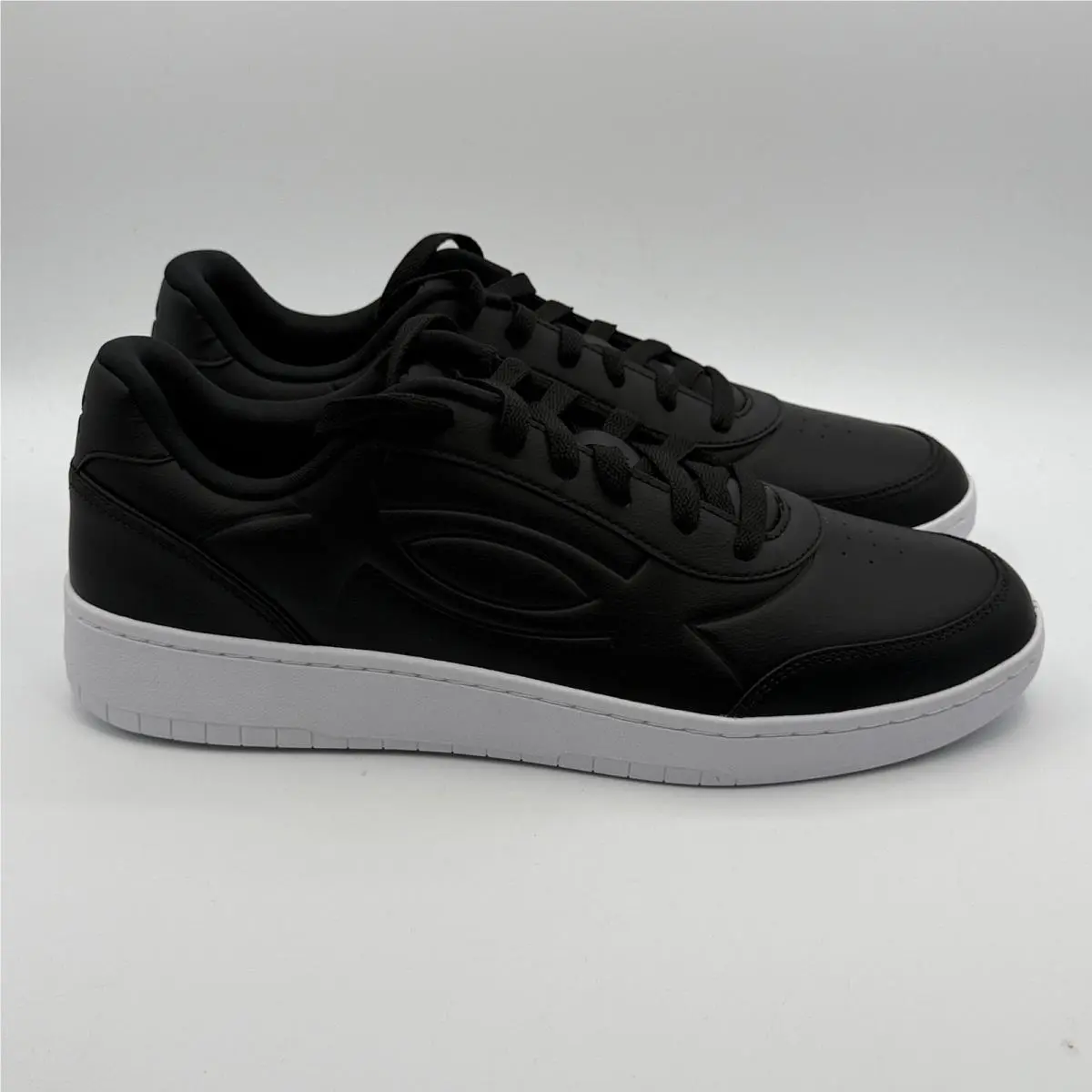 Under Armour UA Tempo Shoes Men Size 13 Black White Lifestyle 6005795-001