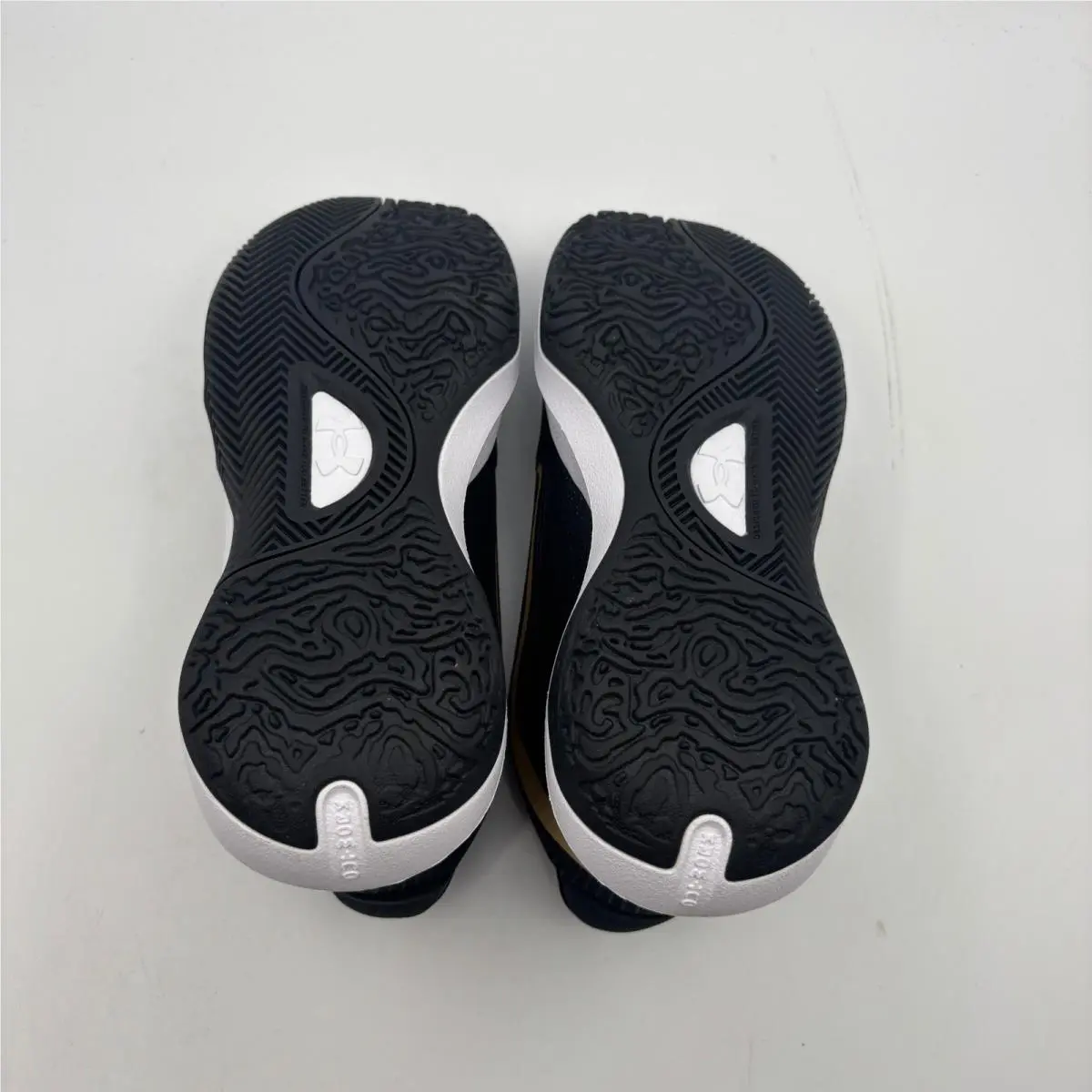 Under Armour shoes - UA Lockdown 7 - Lockdown - Black 4