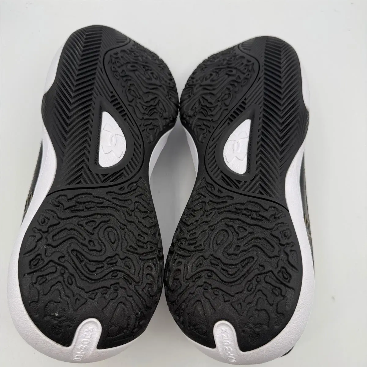 Under Armour shoes - UA Lockdown 7 - Lockdown - Black 4