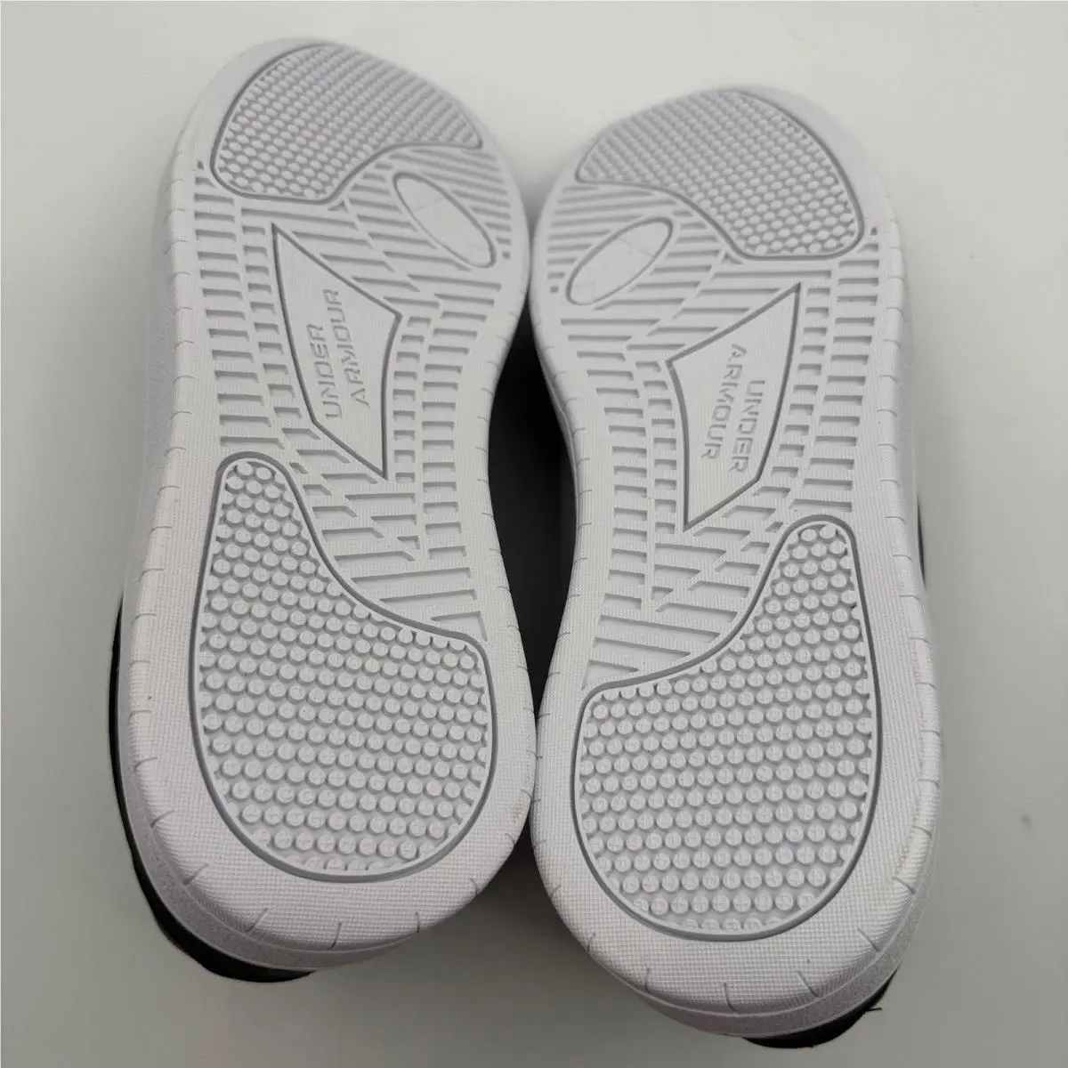 Under Armour shoes - UA Tempo - Tempo - Black 4