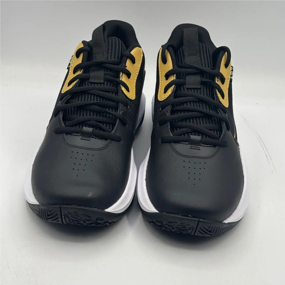 Under Armour shoes - UA Lockdown 7 - Lockdown - Black 1