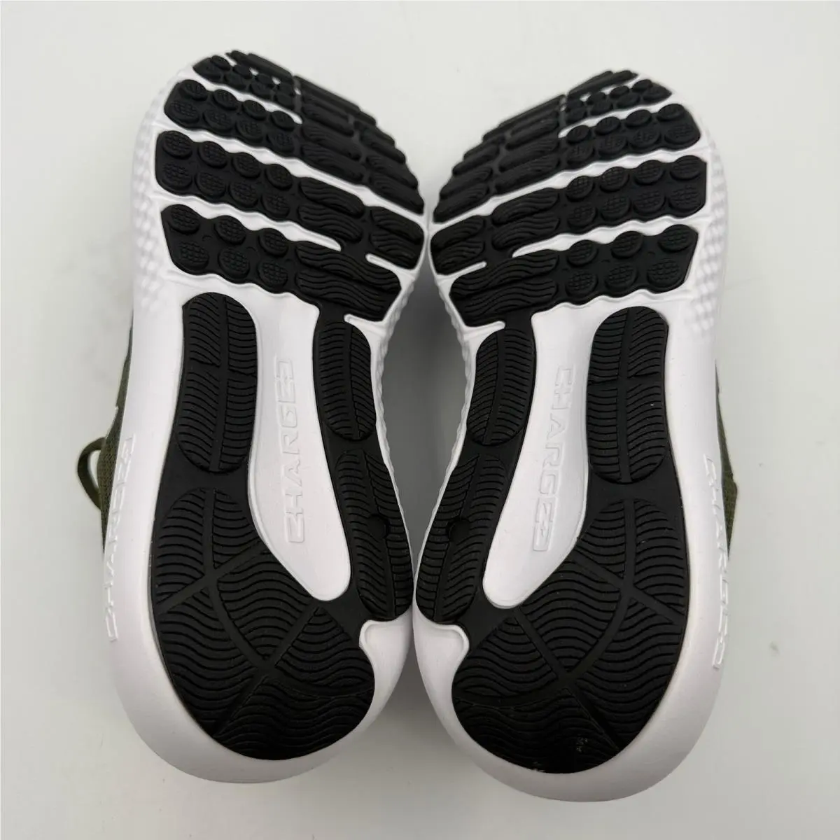 Under Armour shoes - Under Armour Charged Surge 4 - Green 4