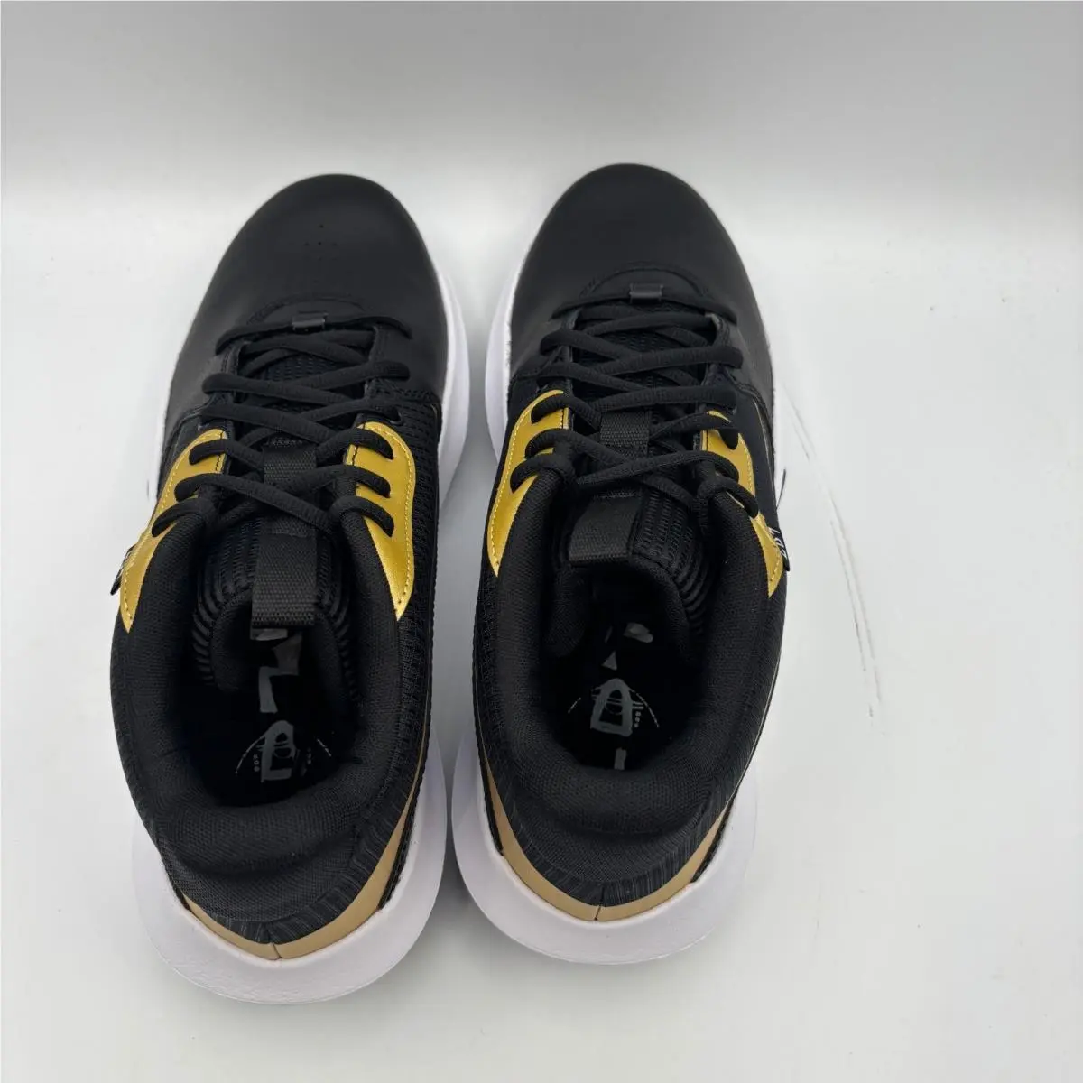 Under Armour shoes - UA Lockdown 7 - Lockdown - Black 3