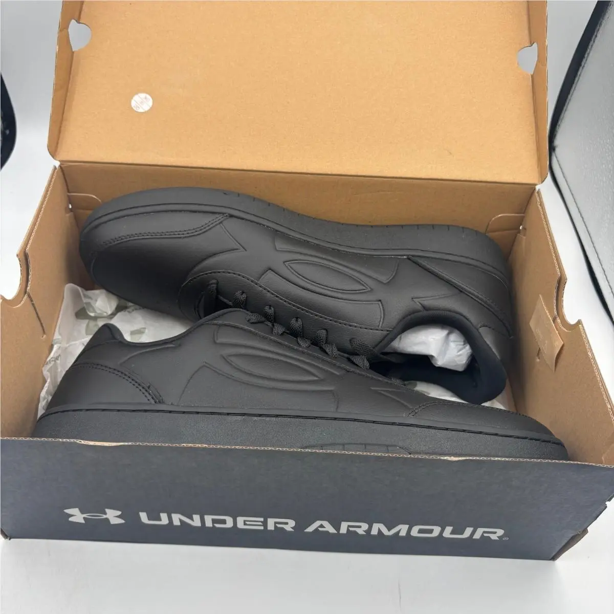 Under Armour shoes - UA Tempo - Tempo - Black 5