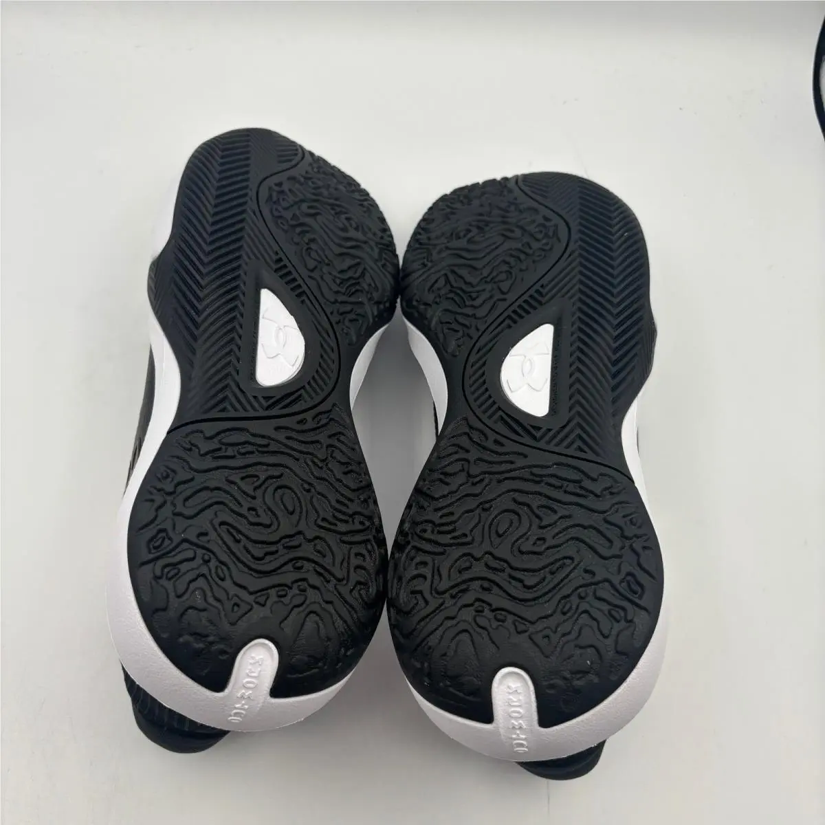 Under Armour shoes - UA Lockdown 7 - Lockdown - Black 4