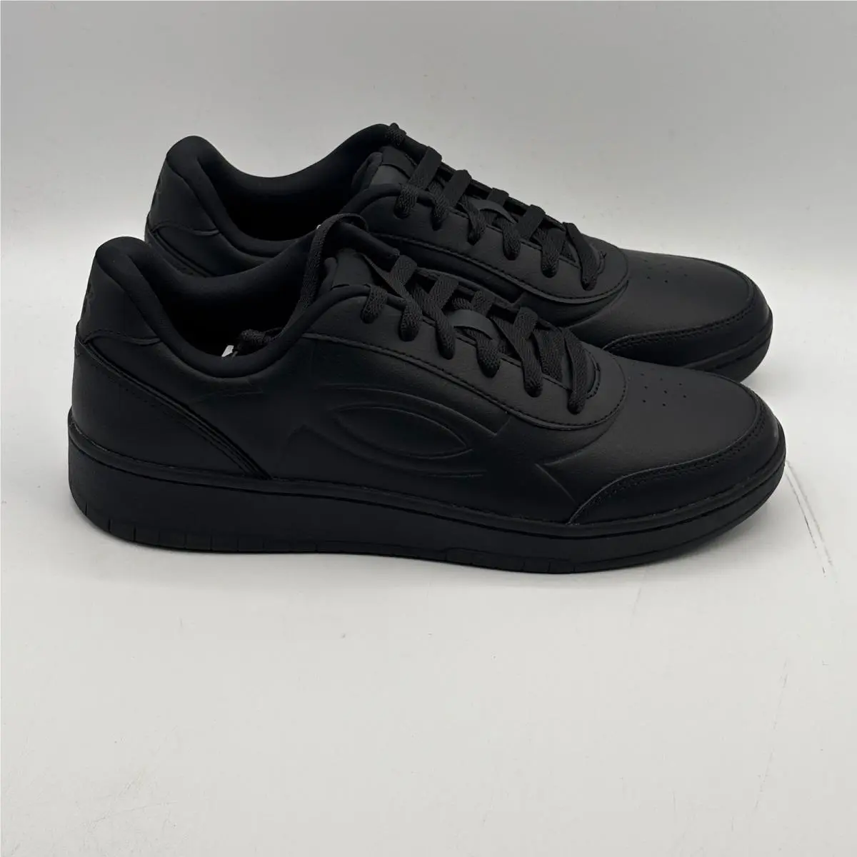 Under Armour UA Tempo Shoes Mens Size 11 Black Black Lifestyle 6005795-002