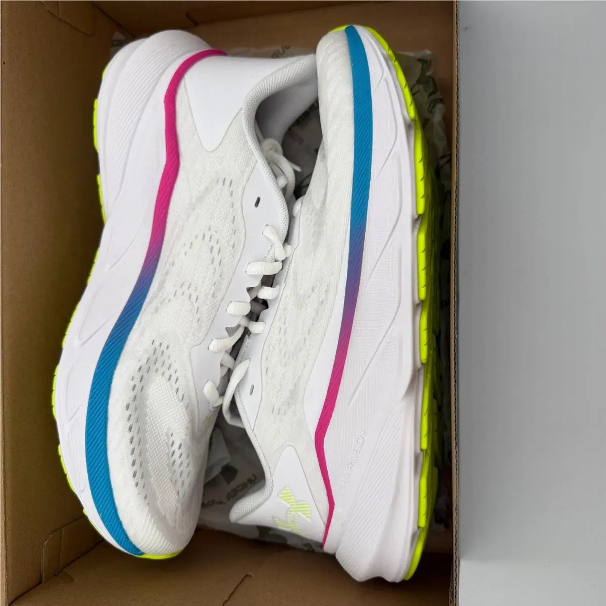 Under Armour shoes - UA W Turbulence 3 - Turbulence - White 5