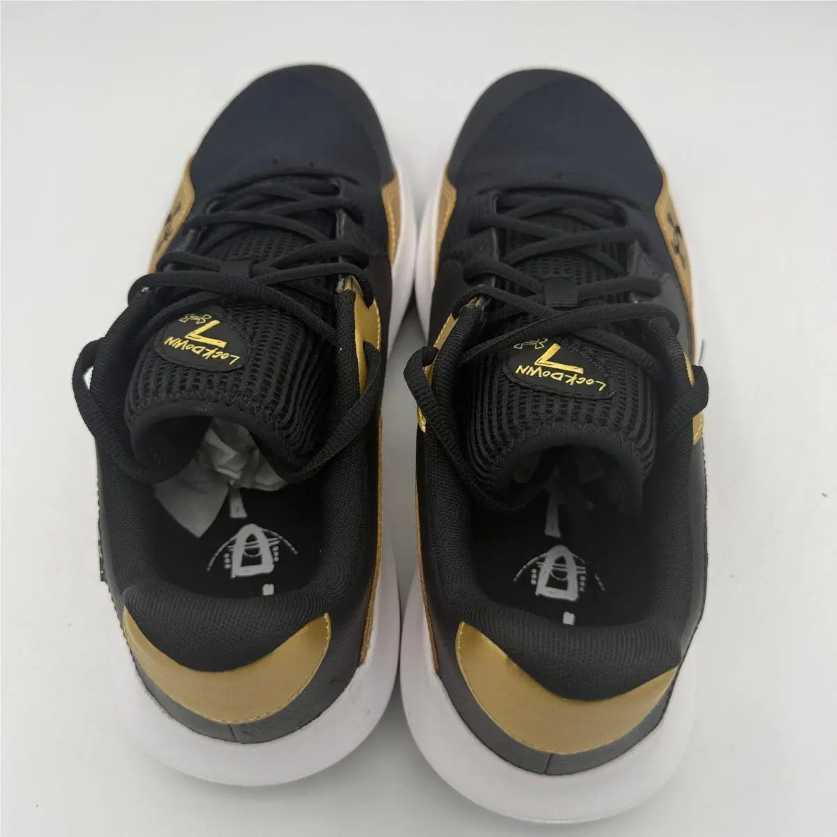 Under Armour shoes - Lockdown 7 Low - Lockdown Low - Black 3