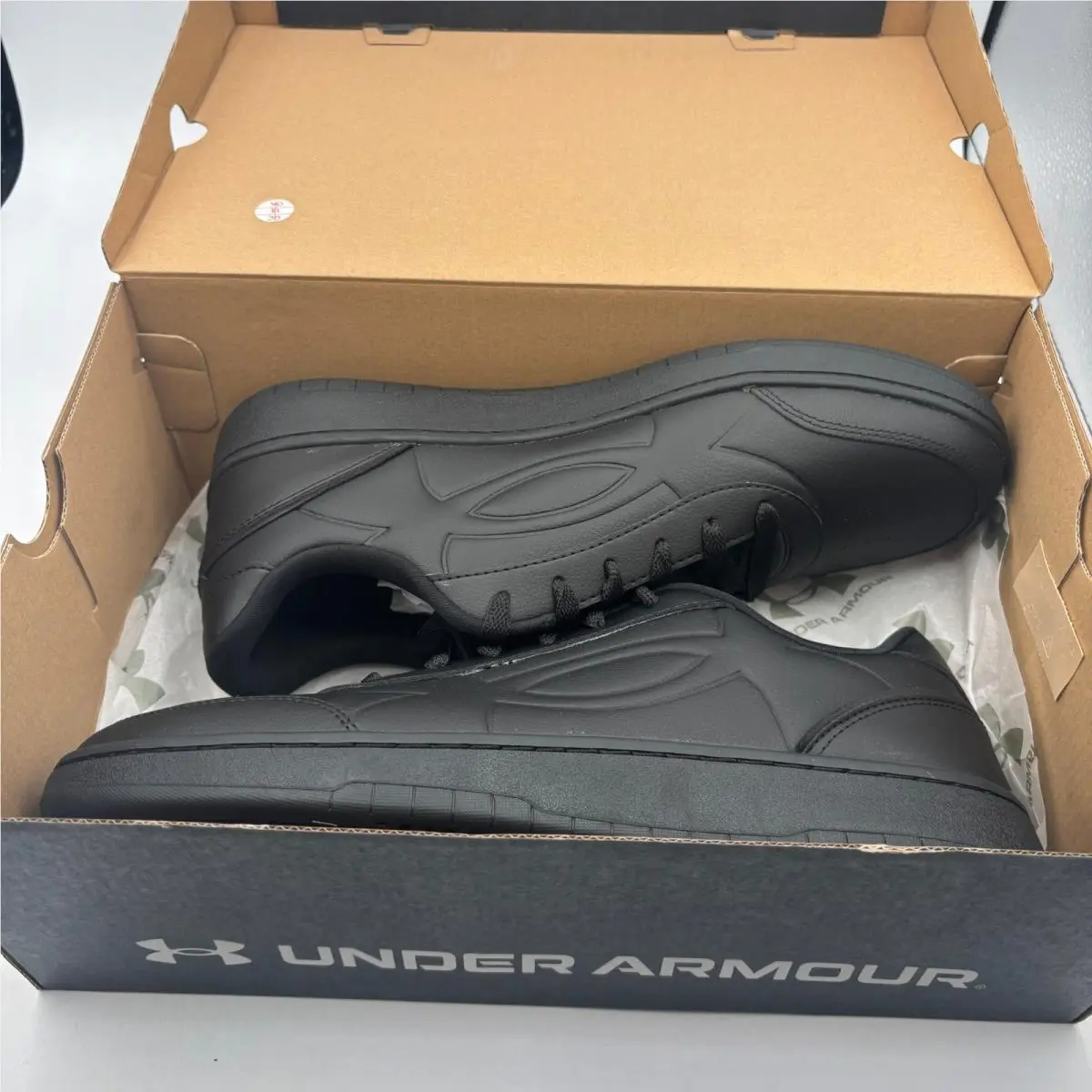Under Armour shoes - UA Tempo - Tempo - Black 5