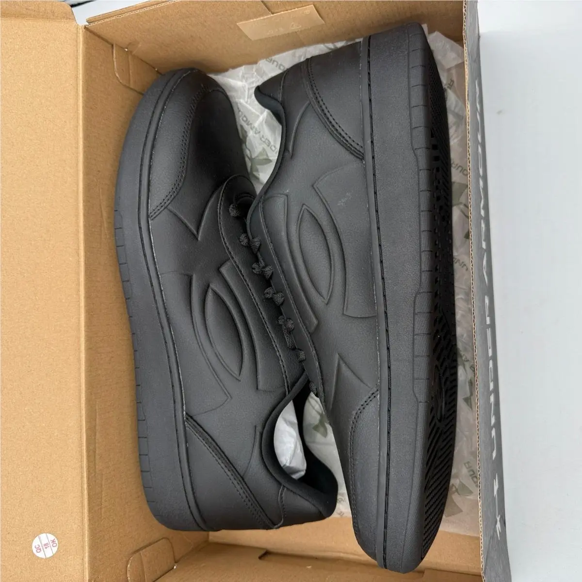 Under Armour shoes - UA Tempo - Tempo - Black 5