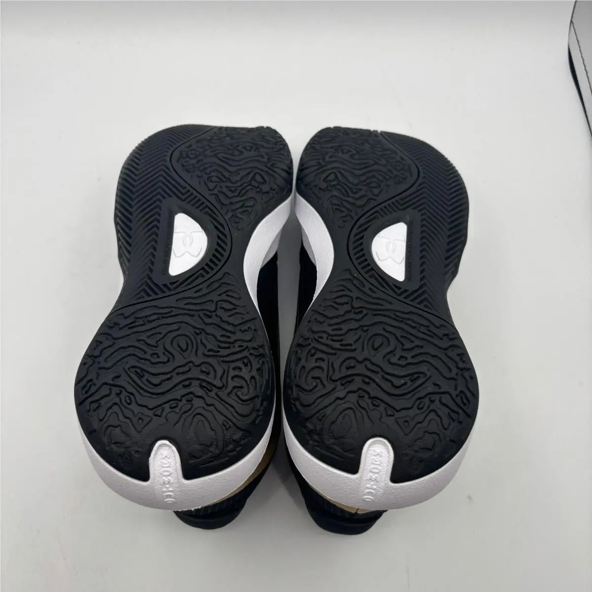 Under Armour shoes - UA Lockdown 7 - Lockdown - Black 4