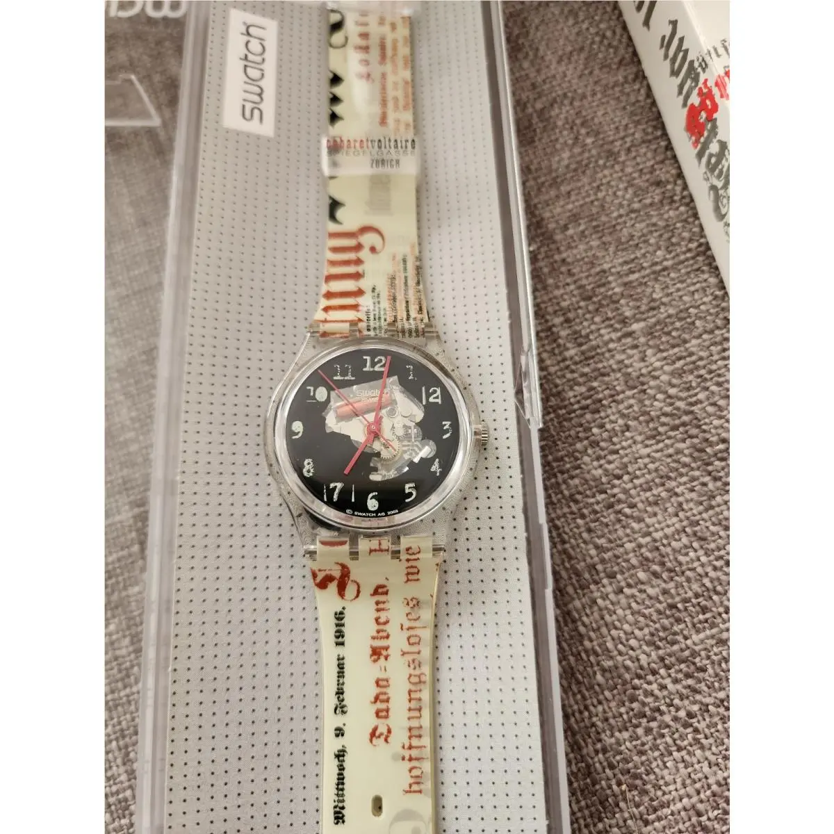 Swatch Special 2003 - GZ184 - Dada Traces - Cabaret Voltaire - Mint