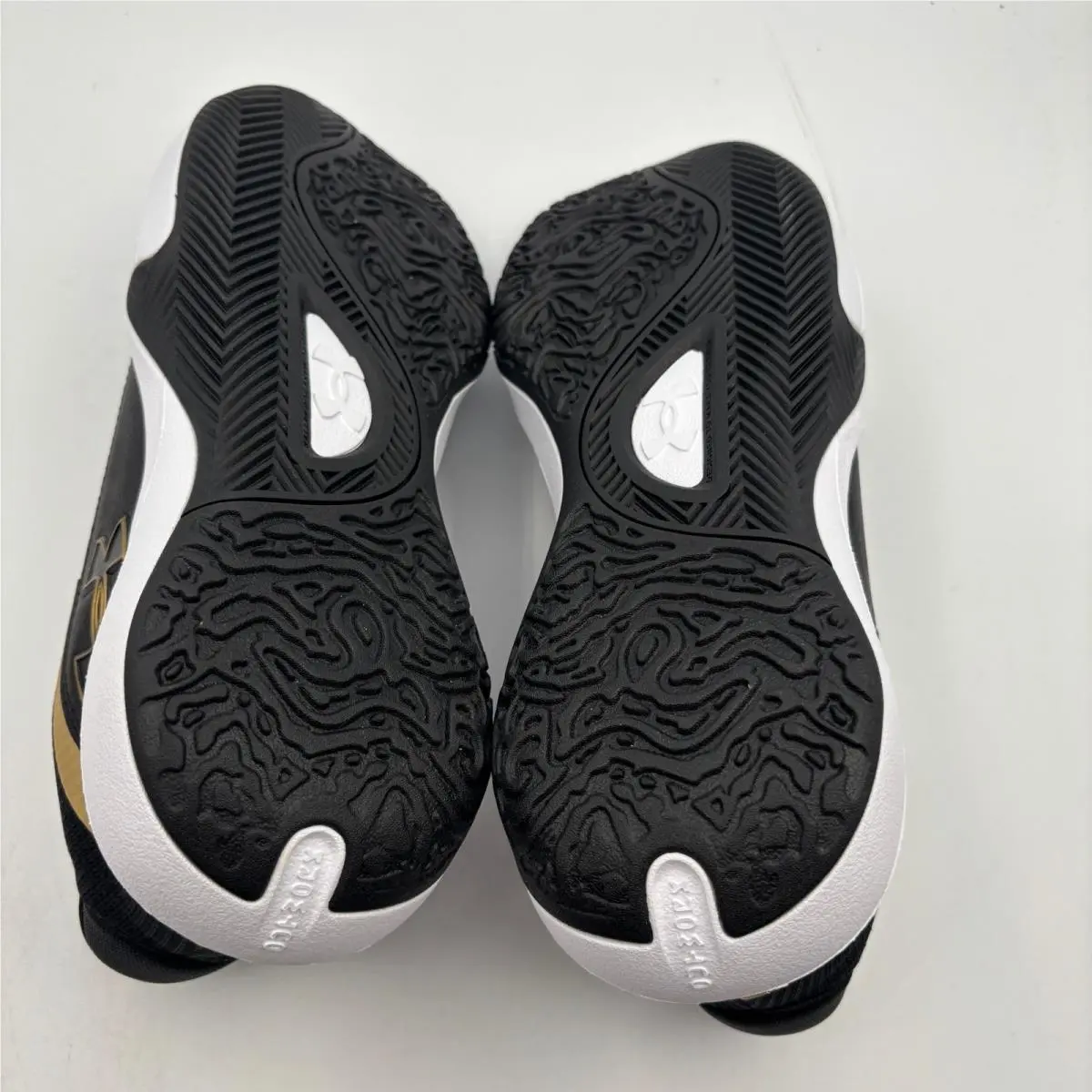 Under Armour shoes - UA Lockdown 7 - Lockdown - Black 4
