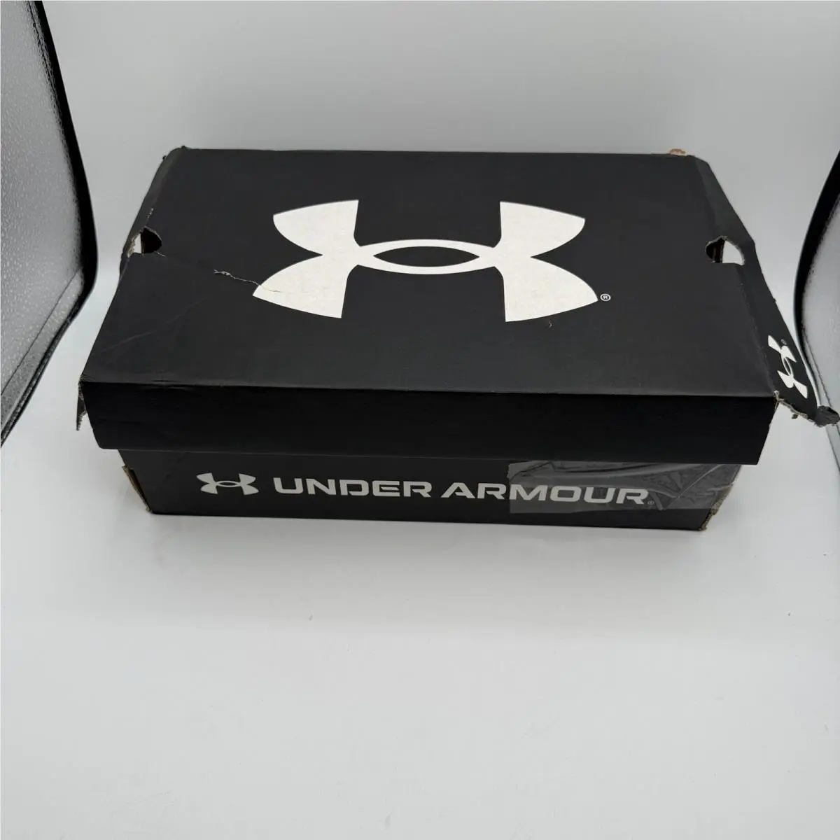 Under Armour shoes - Under Armour Charged Surge 4 - Green 1