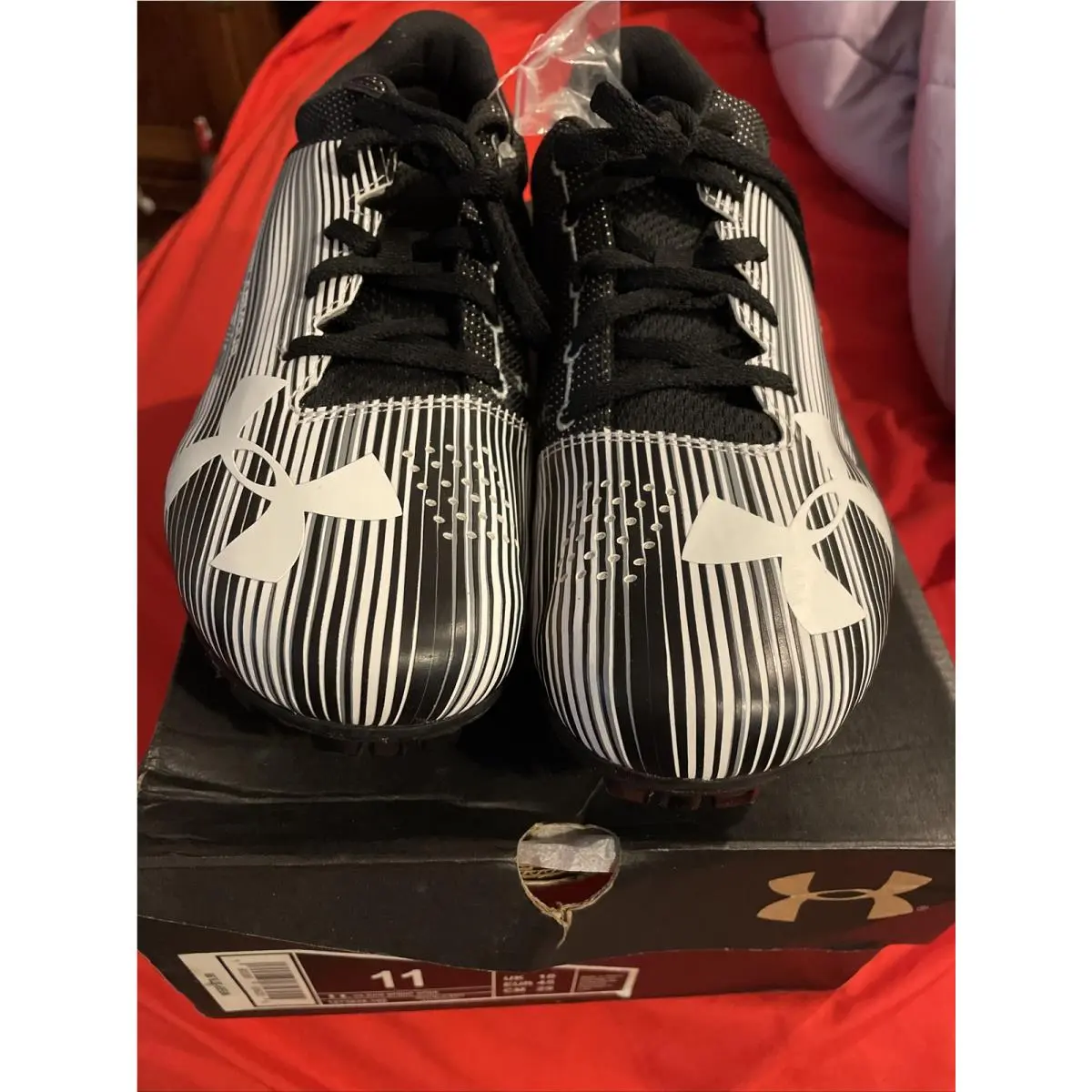 Under Armour shoes - UNDER ARMOR KICK SPRINT SPIKE - Black And White 8