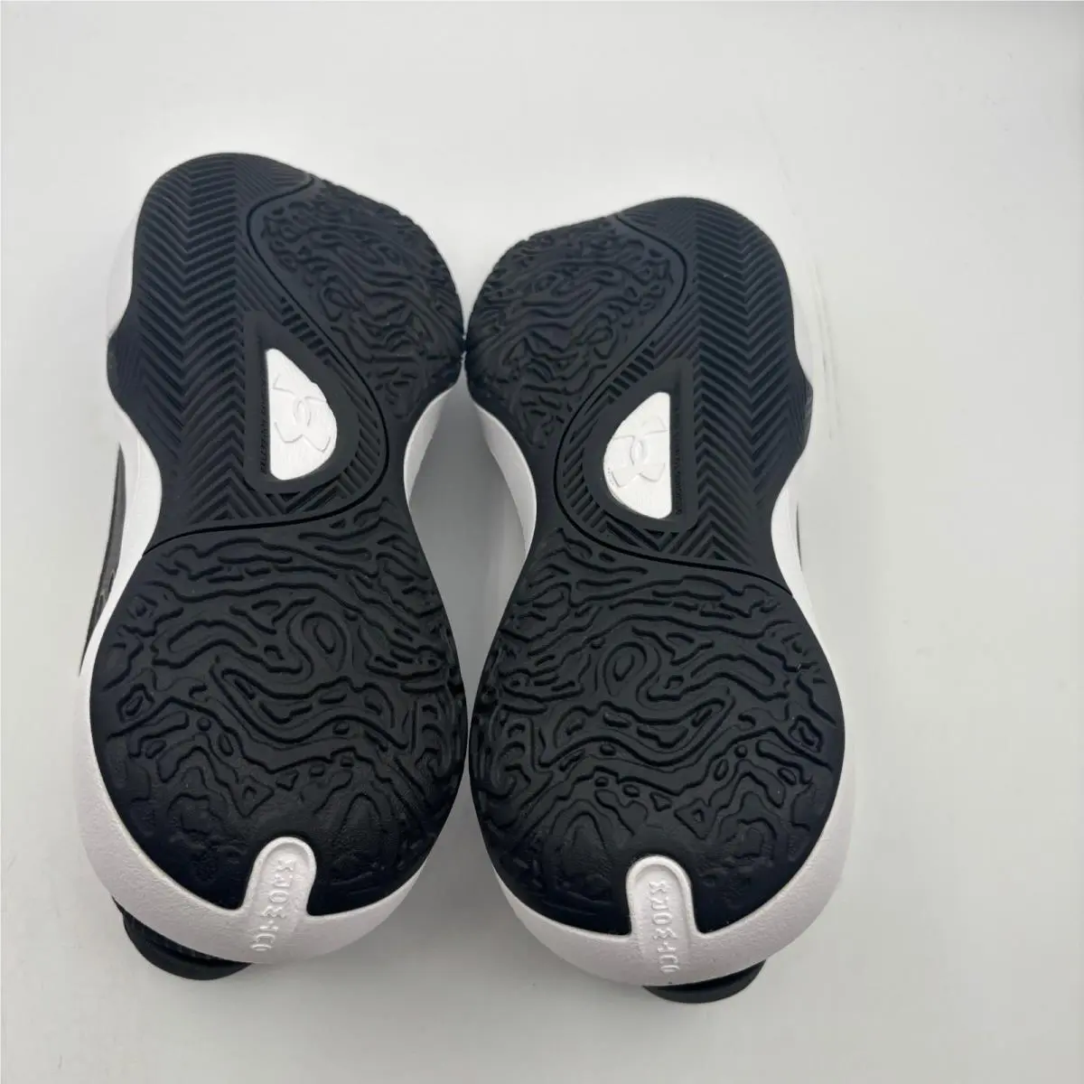 Under Armour shoes - UA Lockdown 7 - Lockdown - Black 4
