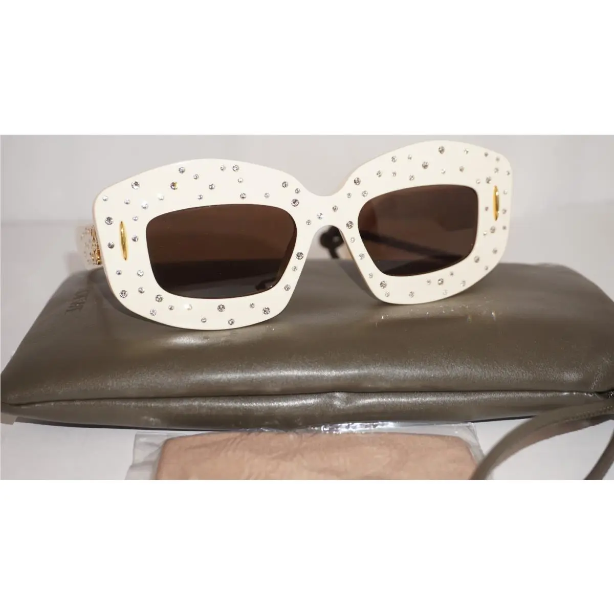 Loewe Sunglasses White Speckle Gold Brown LW4114IS 25E 49 19 140