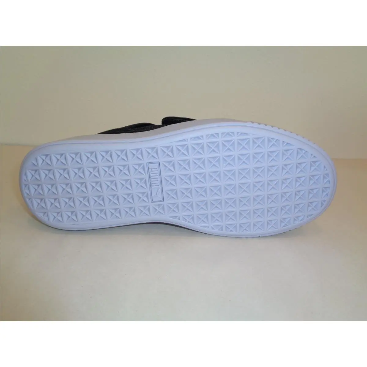 Puma shoes - Black (UPC: 190275833424) 4
