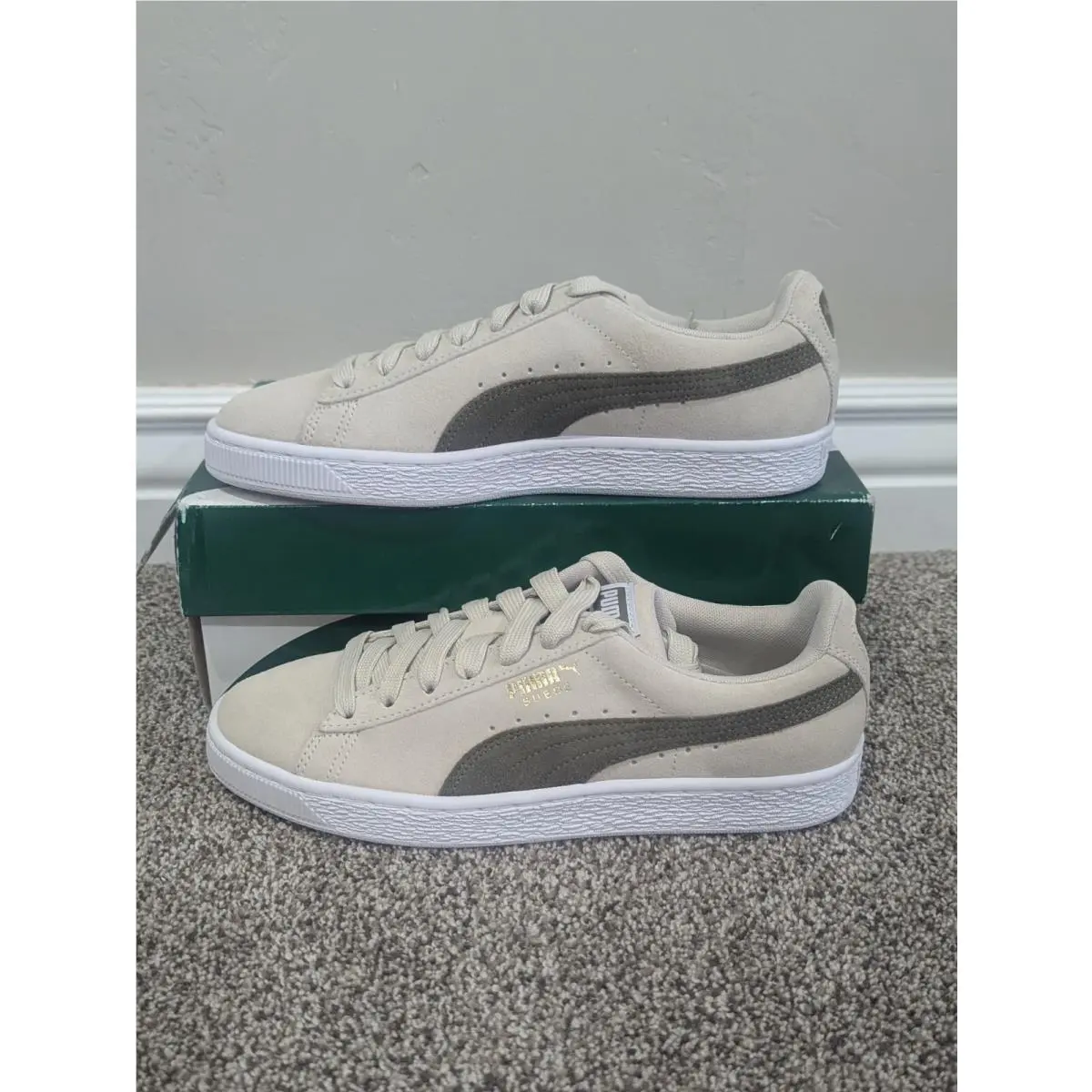 Size 8 Men`s  Suede Classic Whisper White/burnt Olive Lace Up Sneakers Shoes by Puma