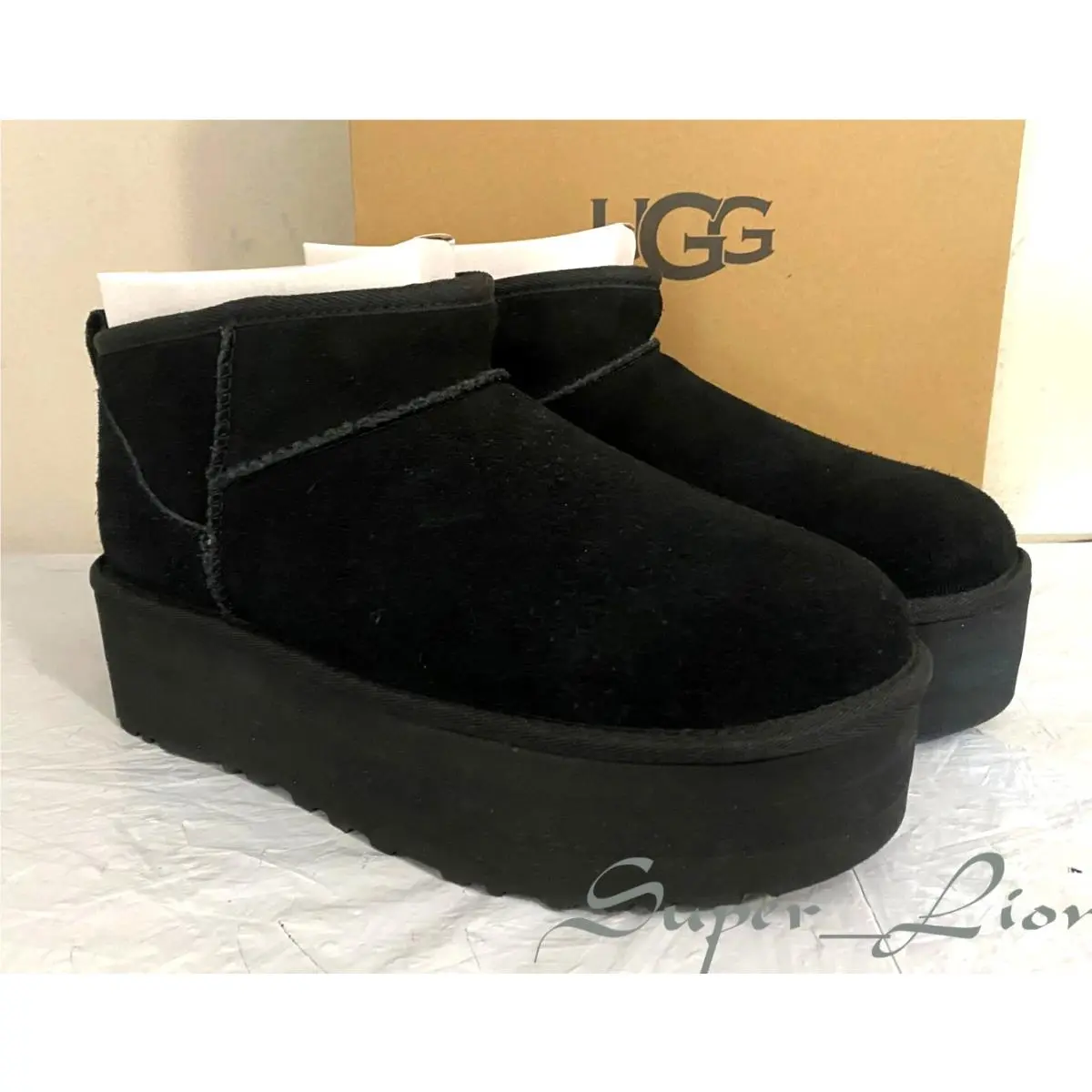 Ugg Women`s Classic Ultra Mini Platform Boot 1135092 Size 9 Black