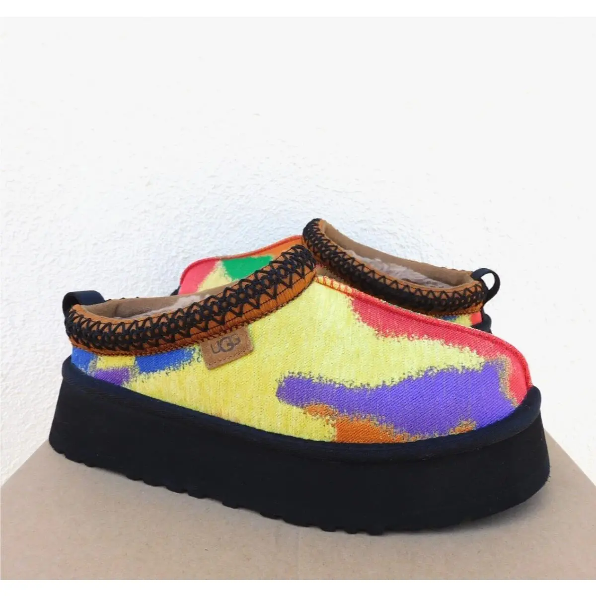 Ugg Tazz Pride Pop All Gender Platform Slippers Shoes Women US 6/ Eur 37