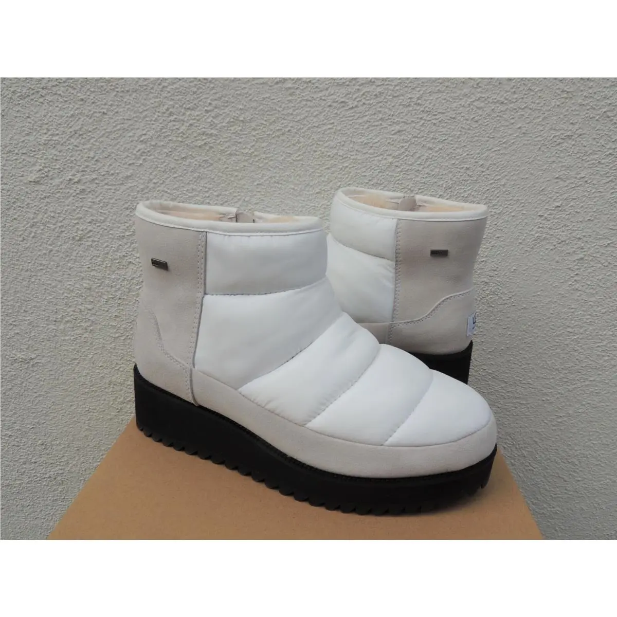 UGG shoes - UGG Ridge Mini - Ridge Mini - White (UPC: 192410448302) 2