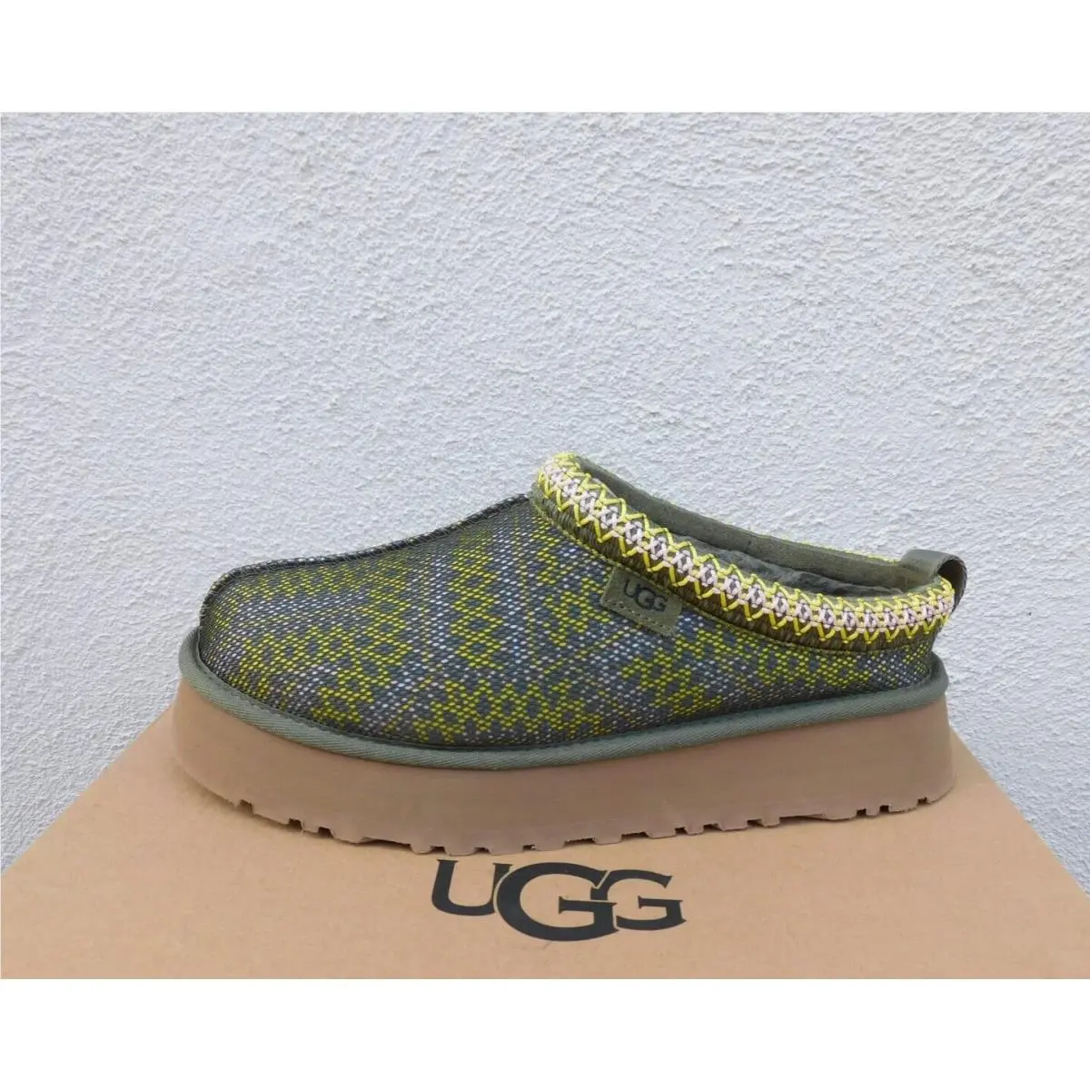 UGG shoes - UGG Tazz Maxi Tasman Slipper - Green (UPC: 196565270092) 0