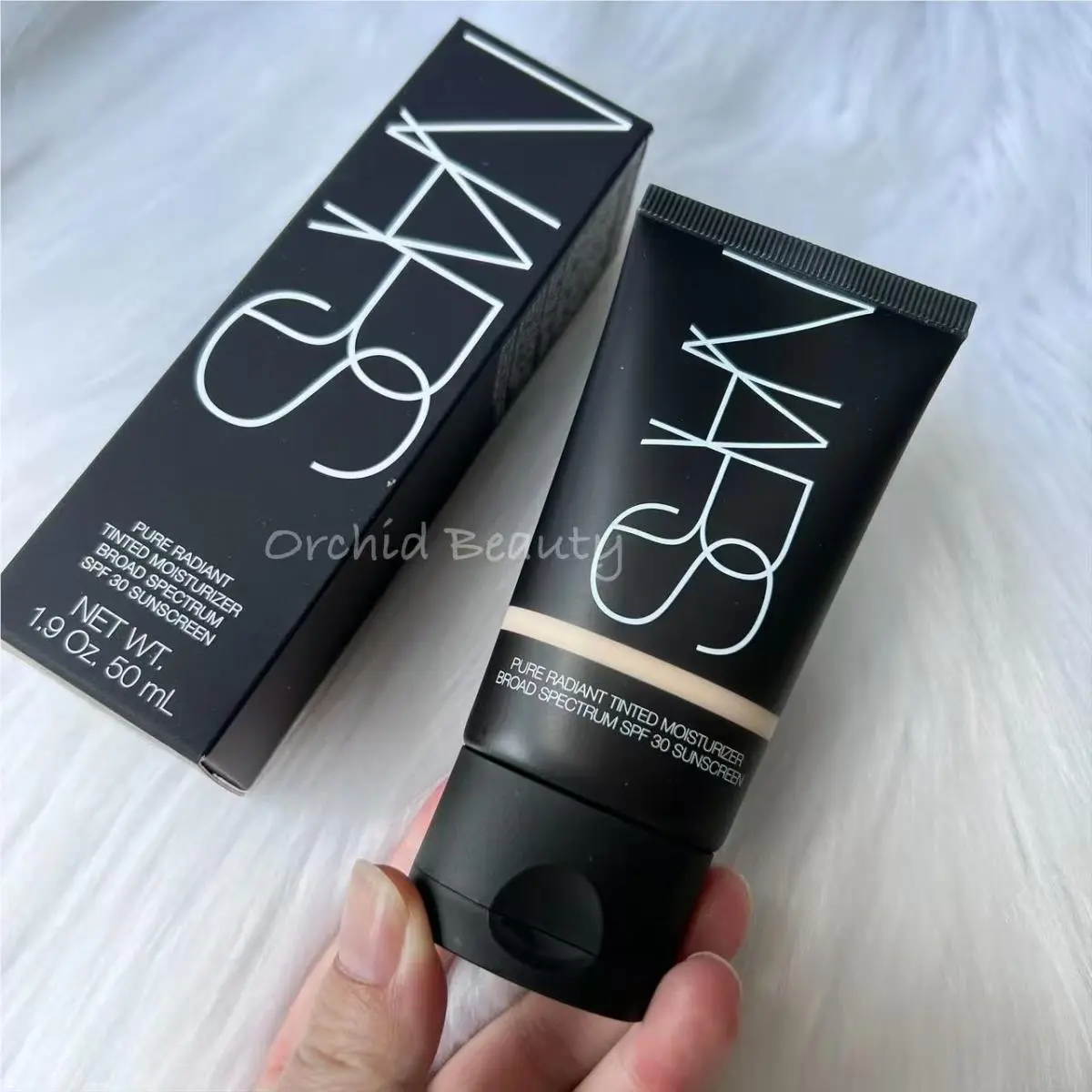 Nars Pure Radiant Tinted Moisturizer SPF30 L1 Finland Full Size 50 ml