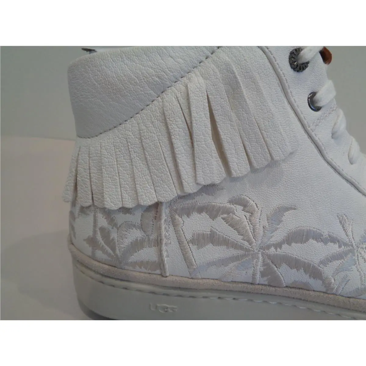 UGG shoes - White (UPC: 191142362795) 8