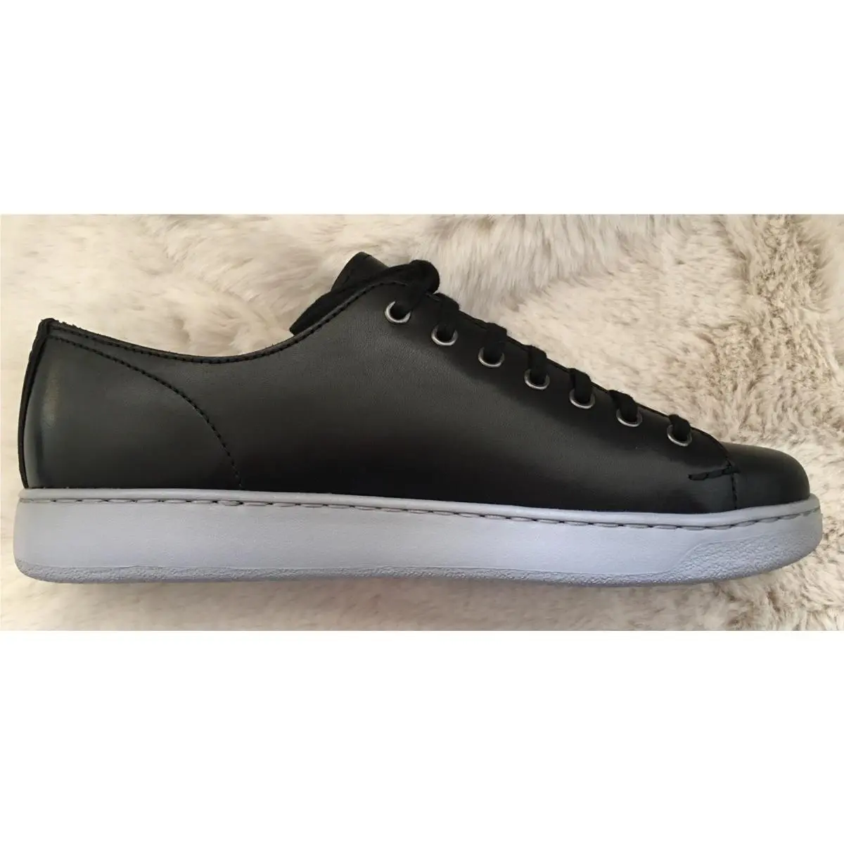 UGG shoes - Pismo Sneaker Low - Pismo Sneaker Low - Black 1