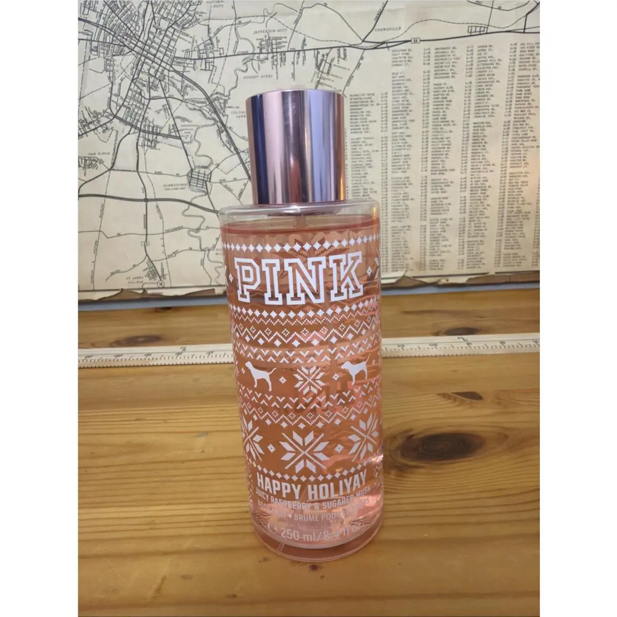 Victoria`s Secret Pink Happy Holiday Juicy Raspberry Sugar Musk Body Mist 8.4oz
