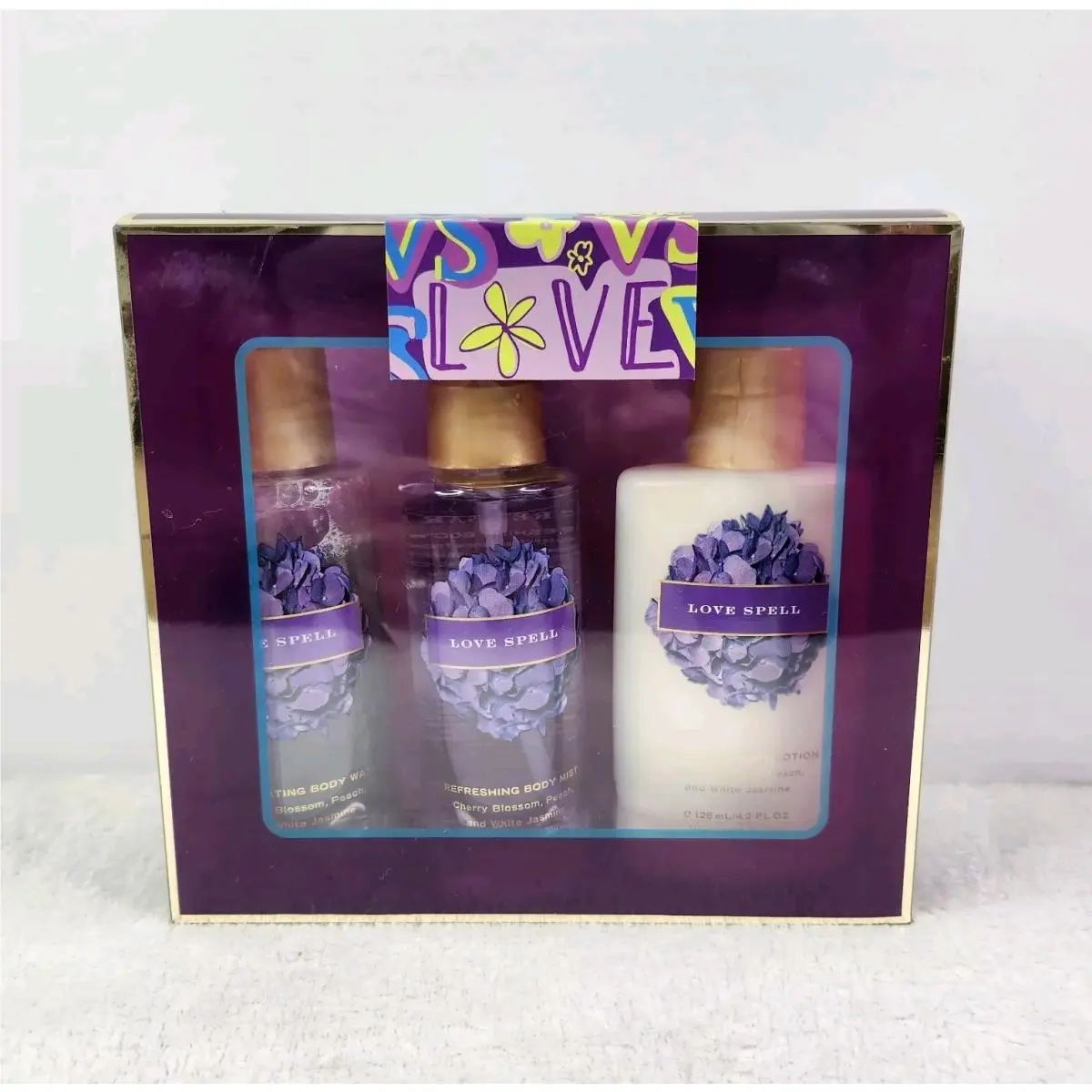 Victoria`s Secret Love Spell Body Wash/mist/ Lotion Holiday Gift Set