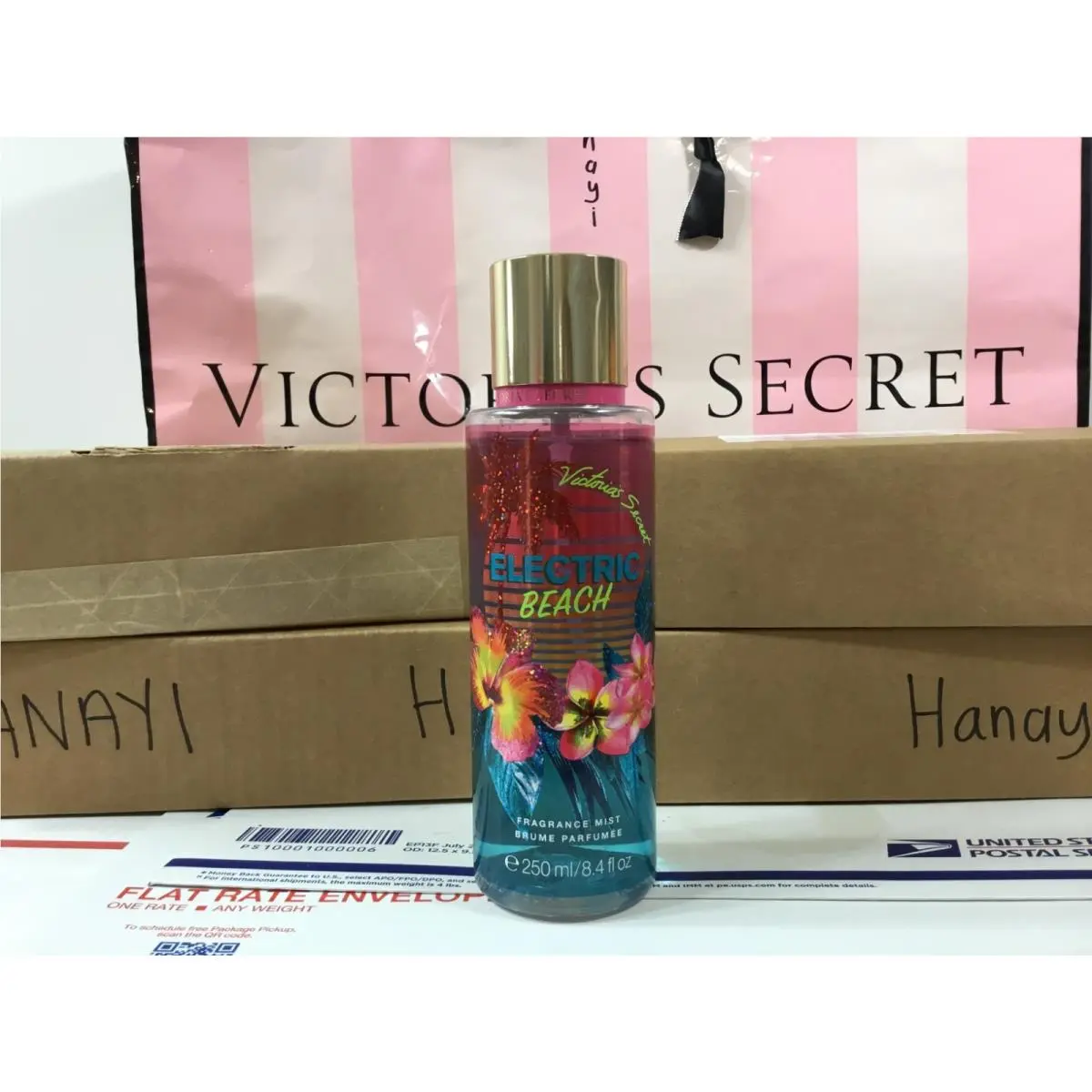 Victoria`s Secret Electric Beach Fragrance Mist 8.4 OZ / 250 ML