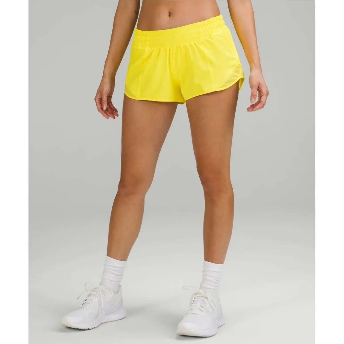 Lululemon Hotty Hot Short II 2.5 Low Rise Electric Lemon Yellow Womens 4 LW7AUSR