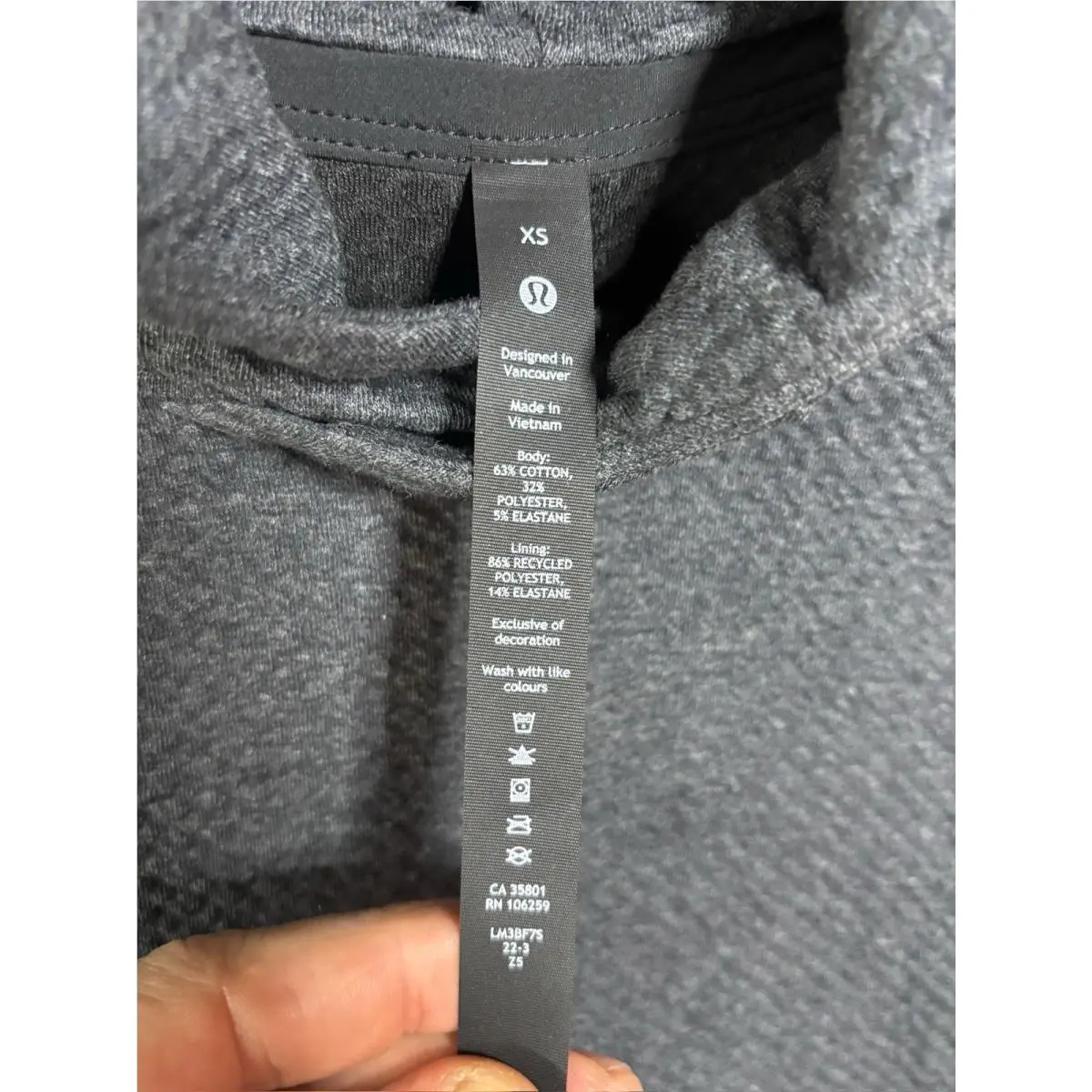 Lululemon clothing - Black 8