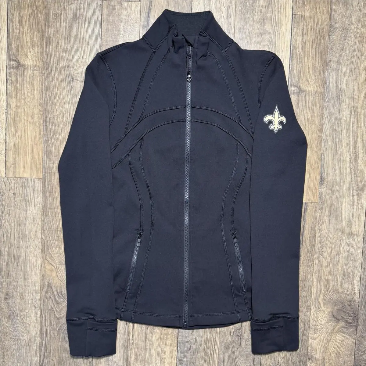 Women`s Orleans Saints Lululemon Black Define Jacket Luon Size 4