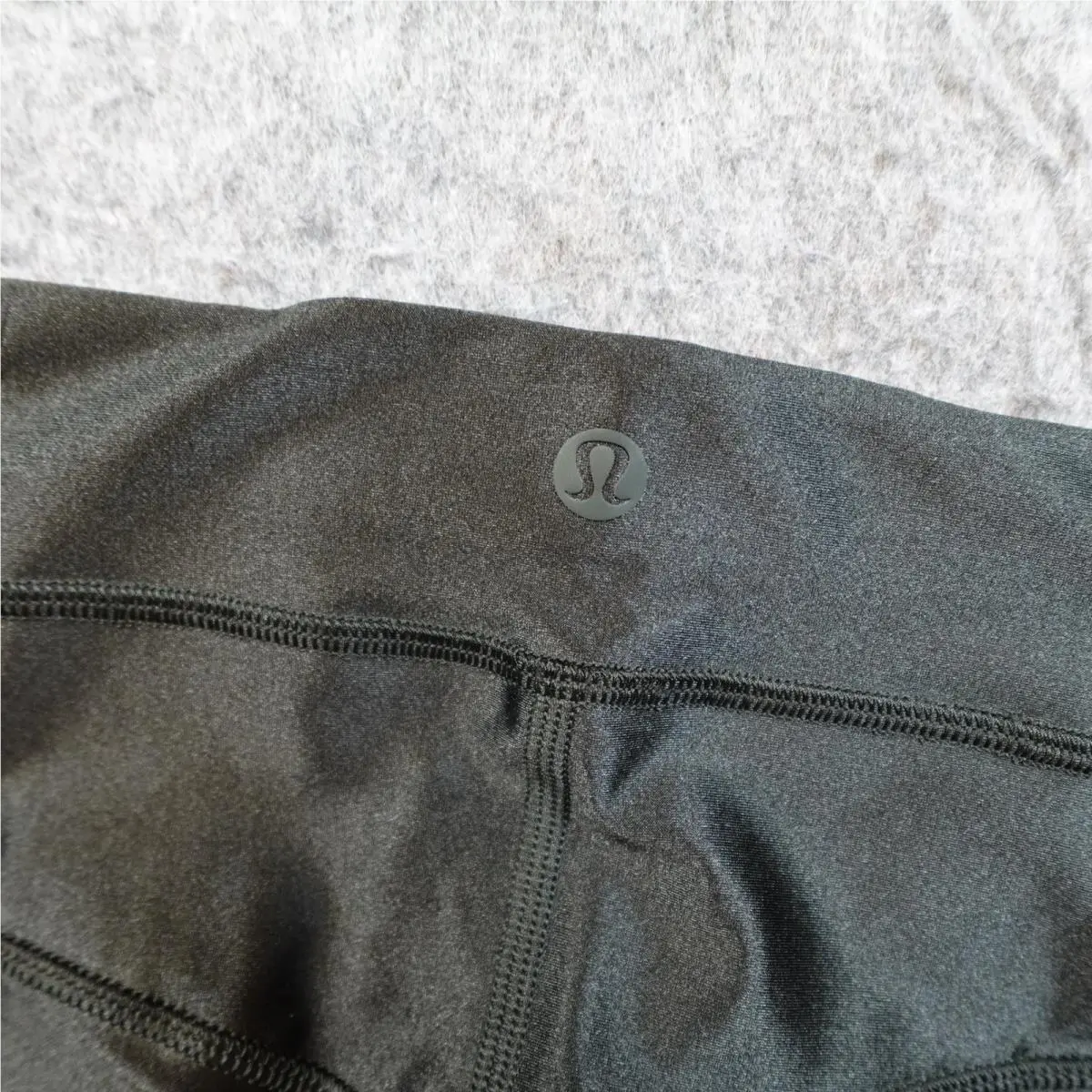 Lululemon clothing - Black 9