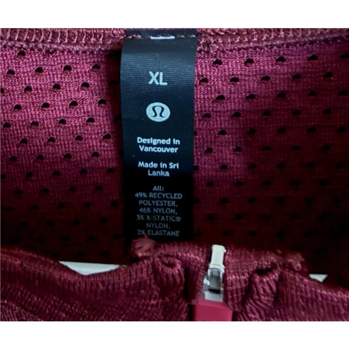 Lululemon clothing - Lululemon Metal Vent Tech - Metal Vent Tech - M3DGCS - Red 3