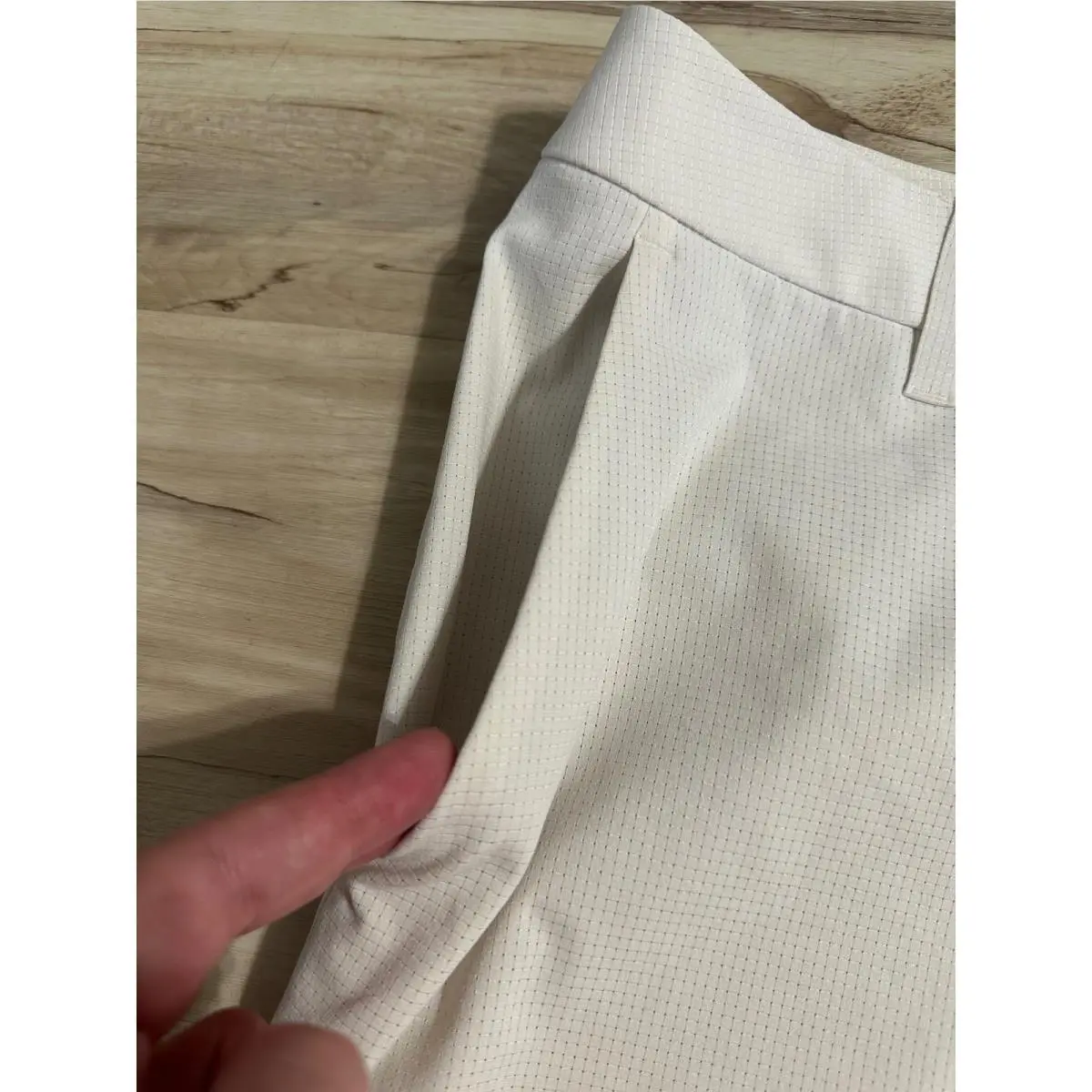 Lululemon clothing - White 2