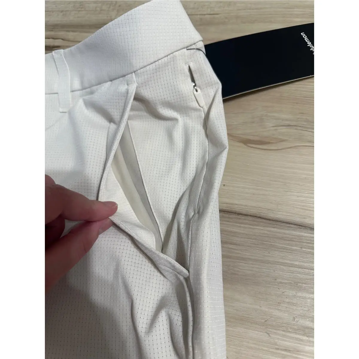 Lululemon clothing - White 3