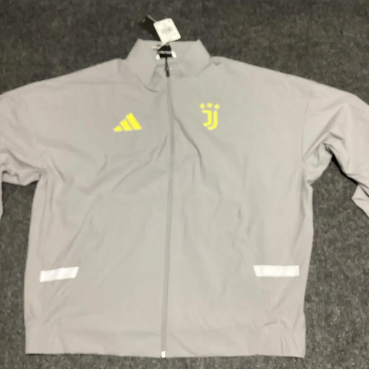 Adidas clothing - Light Onix 5