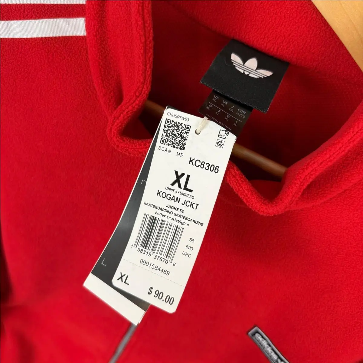 Adidas clothing - Kogan Jacket KC6306 - Kogan Jacket - Red 3