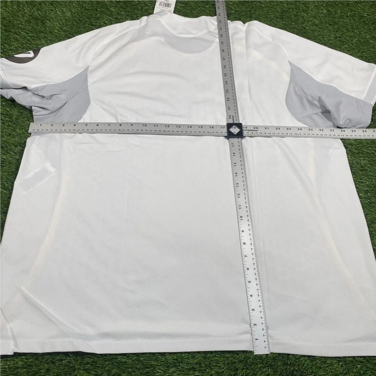 Adidas clothing - adidas Real Madrid 2526 Home Authentic Jersey - SB1158-JV5918 - White 14