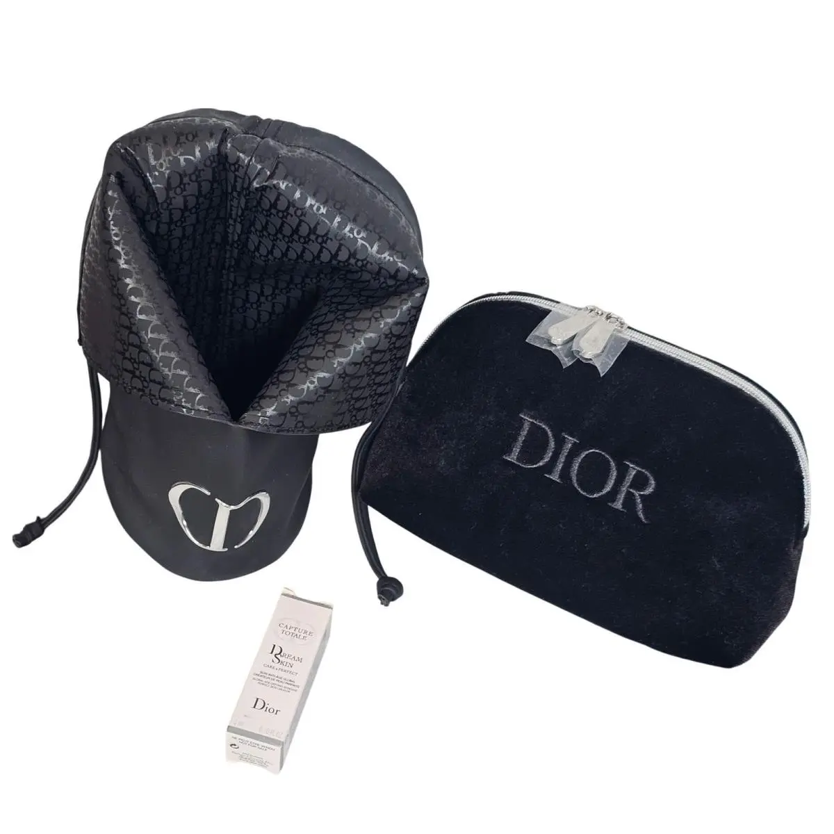Dior Makeup CD Logo Punch with Black Velvet Travel Bag Cream Brush Not Include