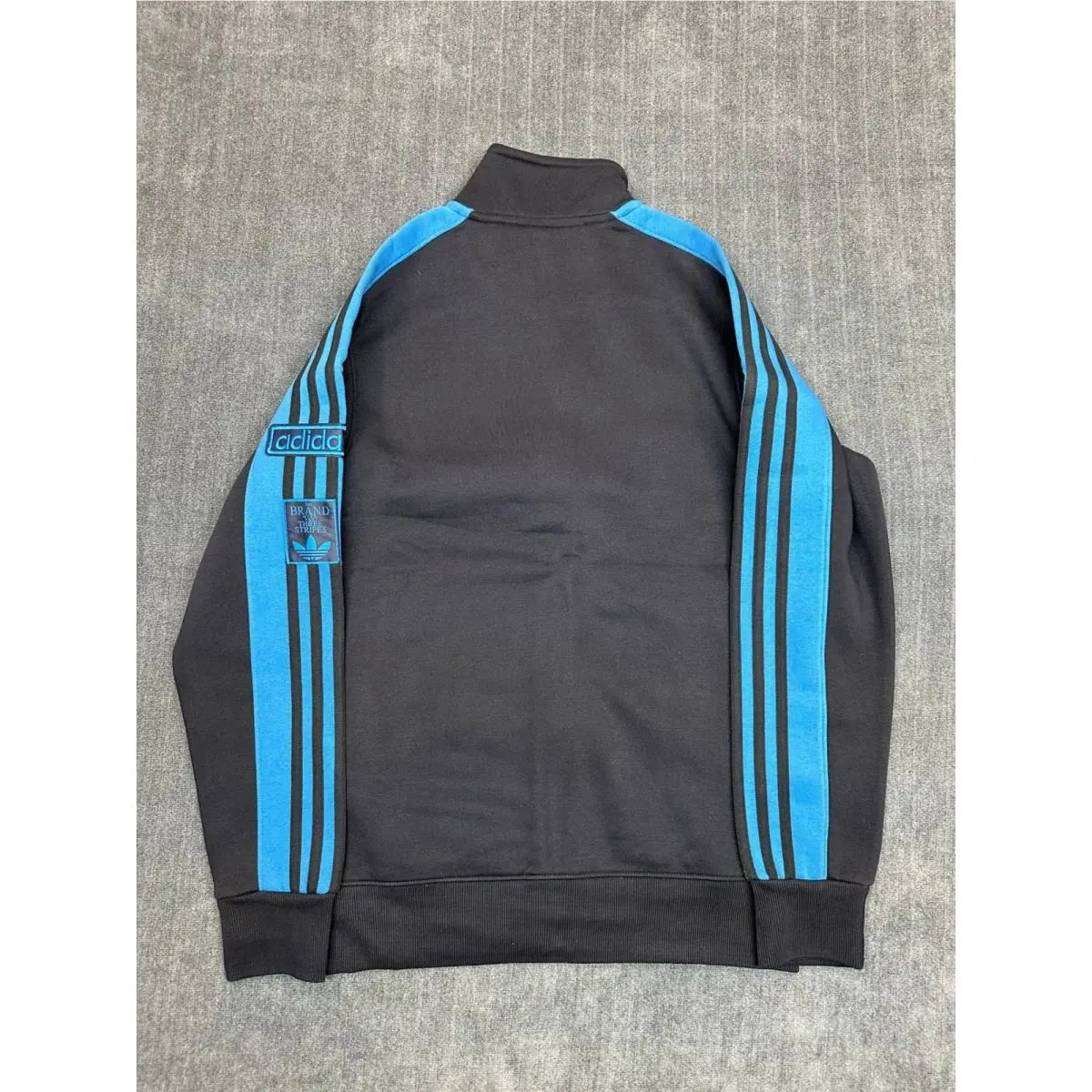 Adidas clothing - Black 4