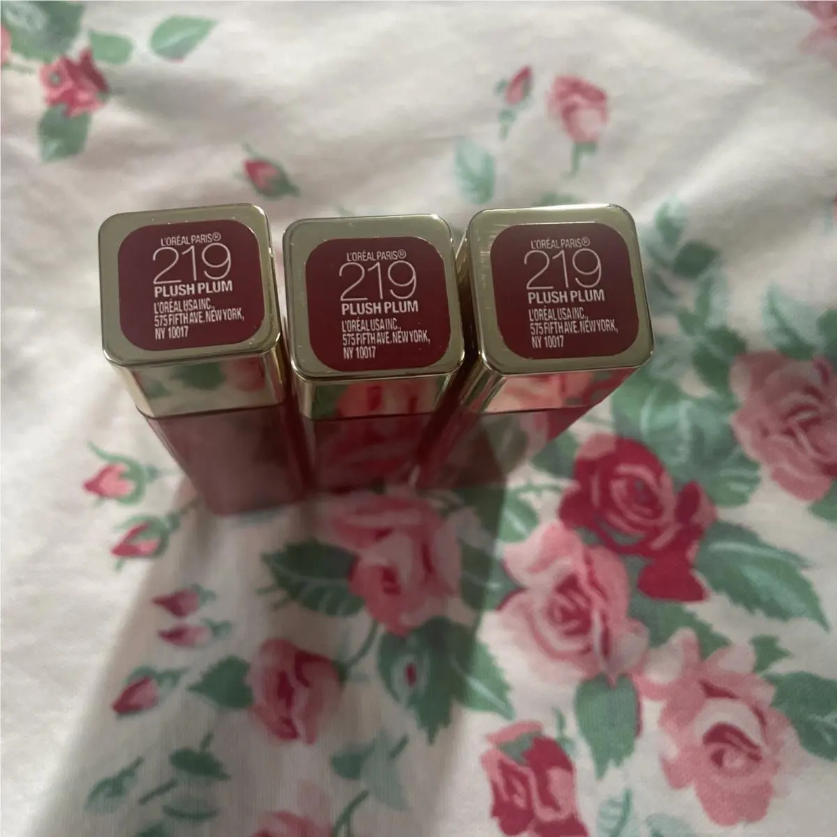 3 Loreal Colour Riche Lip Balm 219 Plush Plum-new