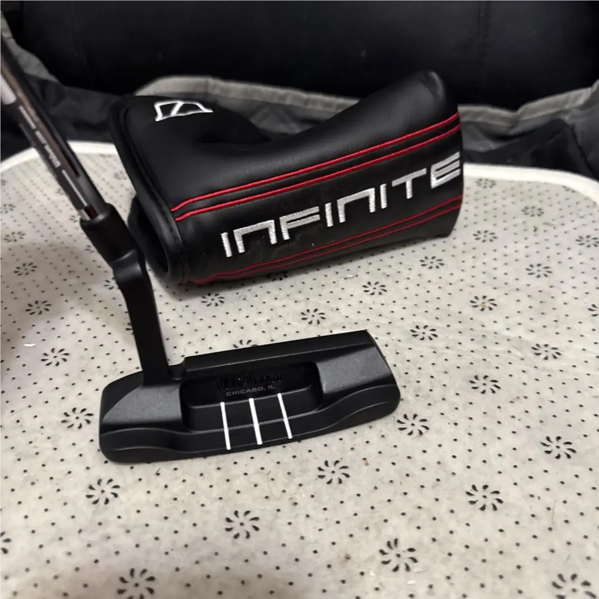 Wilson Infinite Windy City Plumbers Neck Blade Putter 34” with Head Cover RH